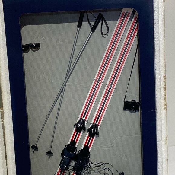 Franklin Mint Diana The People's Princess Portrait Doll Ski Ensemble Accessories - Picture 5 of 8